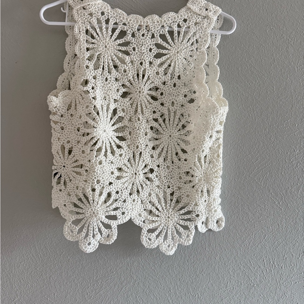 POL Cream Crochet Sleeveless Top. PTP 18”. Length 20” - Picture 2 of 5